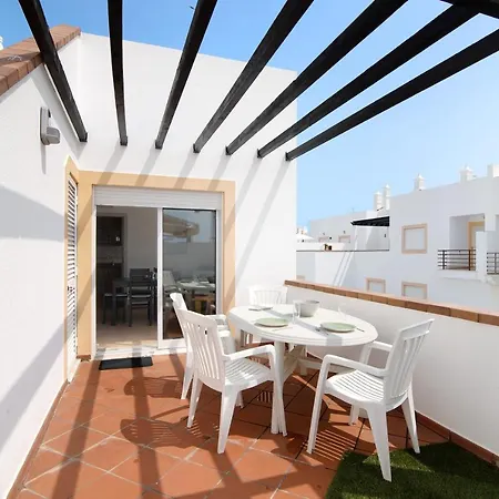 Quinta Gomeira 74 דירה